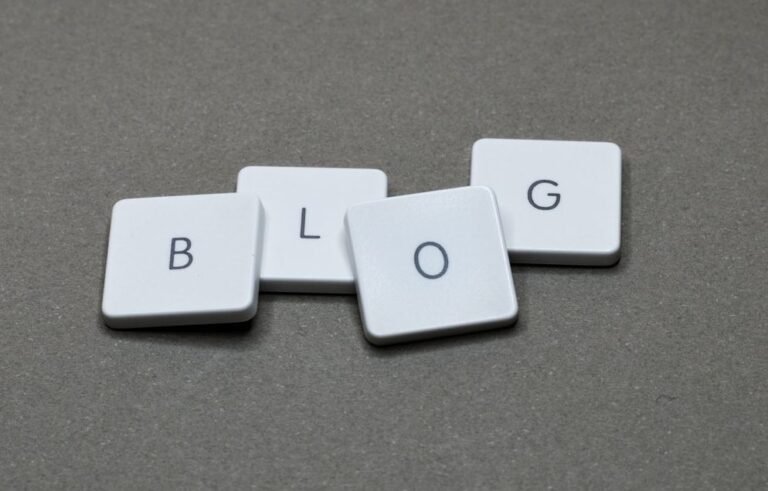 Read-Digital-Marketing-Blogs-Image
