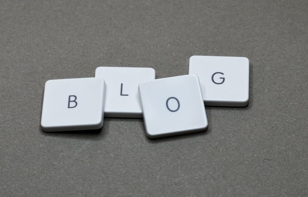 Read-Digital-Marketing-Blogs-Image